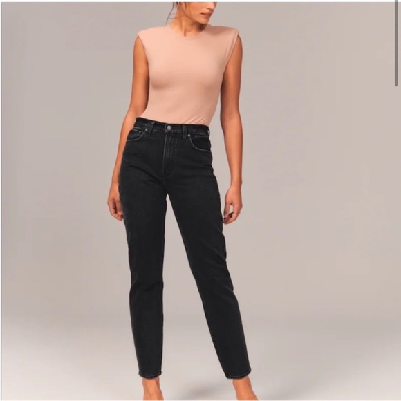 Abercrombie & Fitch The Mom High Rise Jeans Black Size 26/2 - Picture 3 of 15